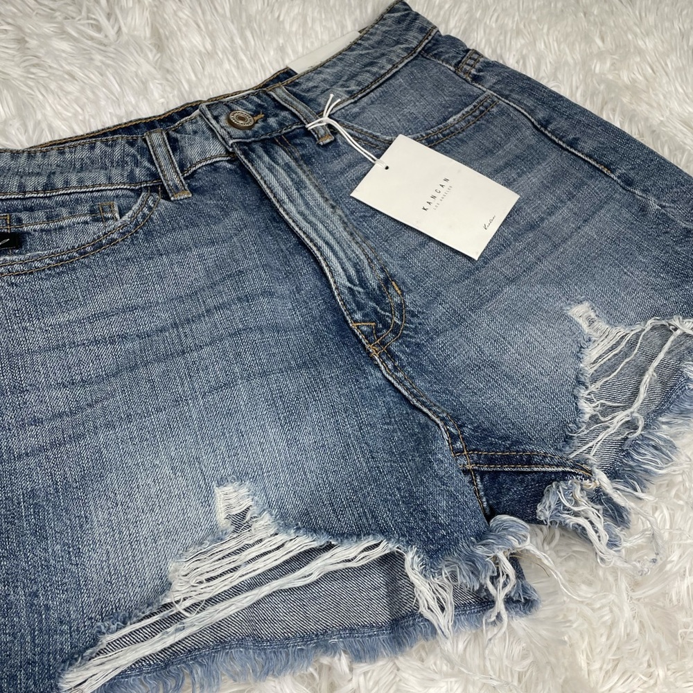 KANCAN relaxed fit jean shorts!